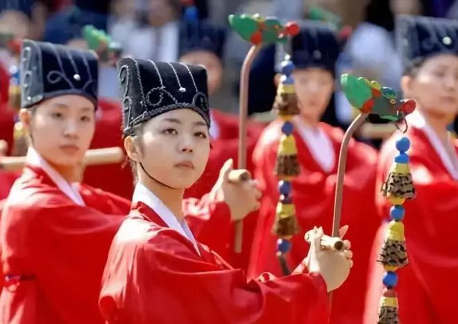 韓國(guó)人：我們發(fā)明漢字扔到中國(guó)，又發(fā)明韓文，日文也是韓國(guó)發(fā)明的(圖13)