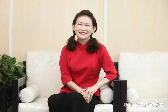 云南昆明4位百億巨商,兩位身價過300億?他們的創業史或充滿神秘感(圖5) 云南昆明4位百億巨商,兩位身價過300億?他們的創業史或充滿神秘感(圖5)