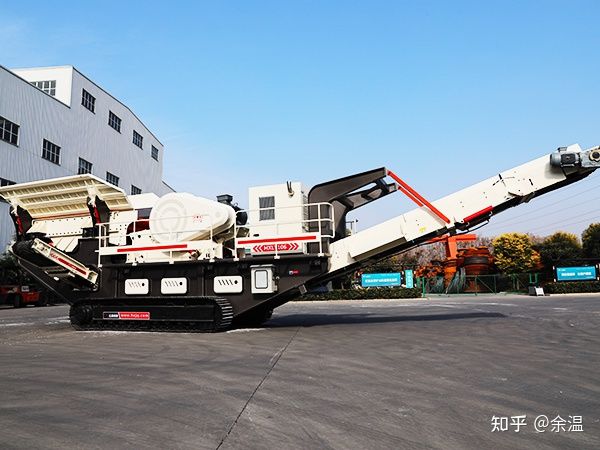 移動碎石砂機一體機型號價格(圖1) 移動碎石砂機一體機型號價格(圖1)