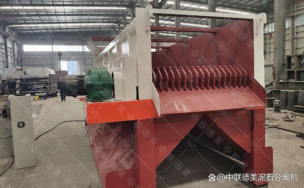 時產(chǎn)300噸泥石分離機(圖1) 時產(chǎn)300噸泥石分離機(圖1)