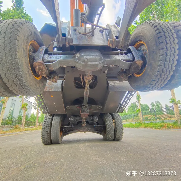 犀牛85型號二手輪式抓木機圖片旋轉裝載機炮頭機棉花夾抓按樹抓樹根挖挖機抓竹子便宜抓垃圾個人一手抓石頭抓棉花抓秸稈抓鋼機圖片抓草垛抓顆粒設備(圖6) 犀牛85型號二手輪式抓木機圖片旋轉裝載機炮頭機棉花夾抓按樹抓樹根挖挖機抓竹子便宜抓垃圾個人一手抓石頭抓棉花抓秸稈抓鋼機圖片抓草垛抓顆粒設備(圖6)