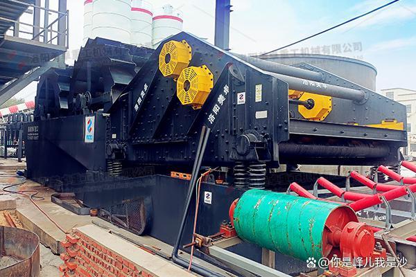 想投資洗砂項目,該怎么選洗砂機?洗砂機的種類介紹(圖1) 想投資洗砂項目,該怎么選洗砂機?洗砂機的種類介紹(圖1)