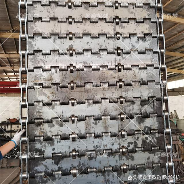 礦山機械用重型鏈板，廢鋼破碎重型鏈板，泥石分離洗砂機重型鏈板00：12(圖2)