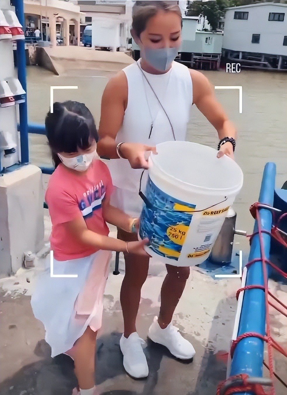 洗米嫂低調(diào)過中秋節(jié)，曬小女兒的近況視頻，愿她一生可愛(圖9)